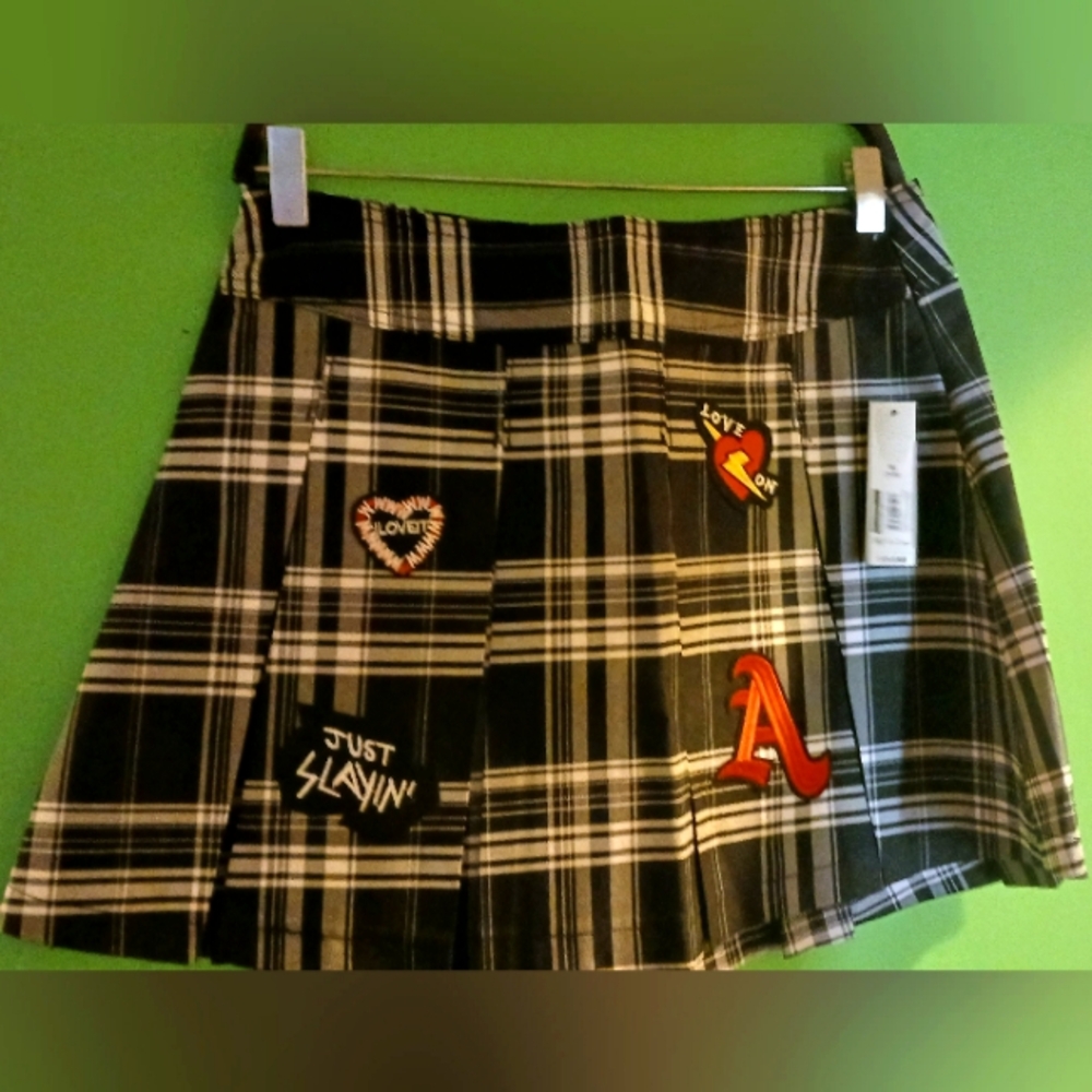Pleated mini skirt Sz M nwt school girl skirt